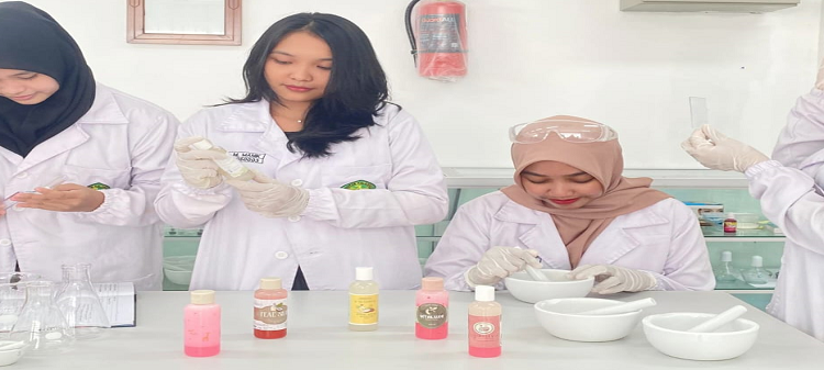 Farmasi Menjadi Prodi Paling Ketat Se UPR dalam SNBP 2025 Farmasi Menjadi Prodi Paling Ketat Se UPR dalam SNBP 2025